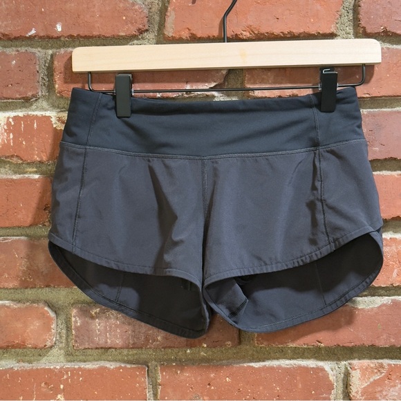 lululemon athletica Pants - Lululemon Women's Speed Short 4-way Stretch 2.5" Color Black Size 2